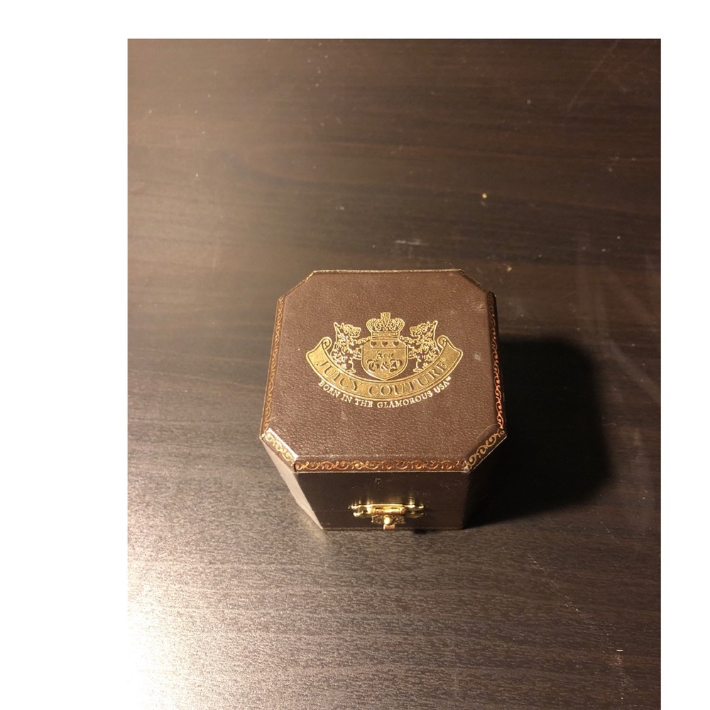 Juicy couture Pearl stud earnings